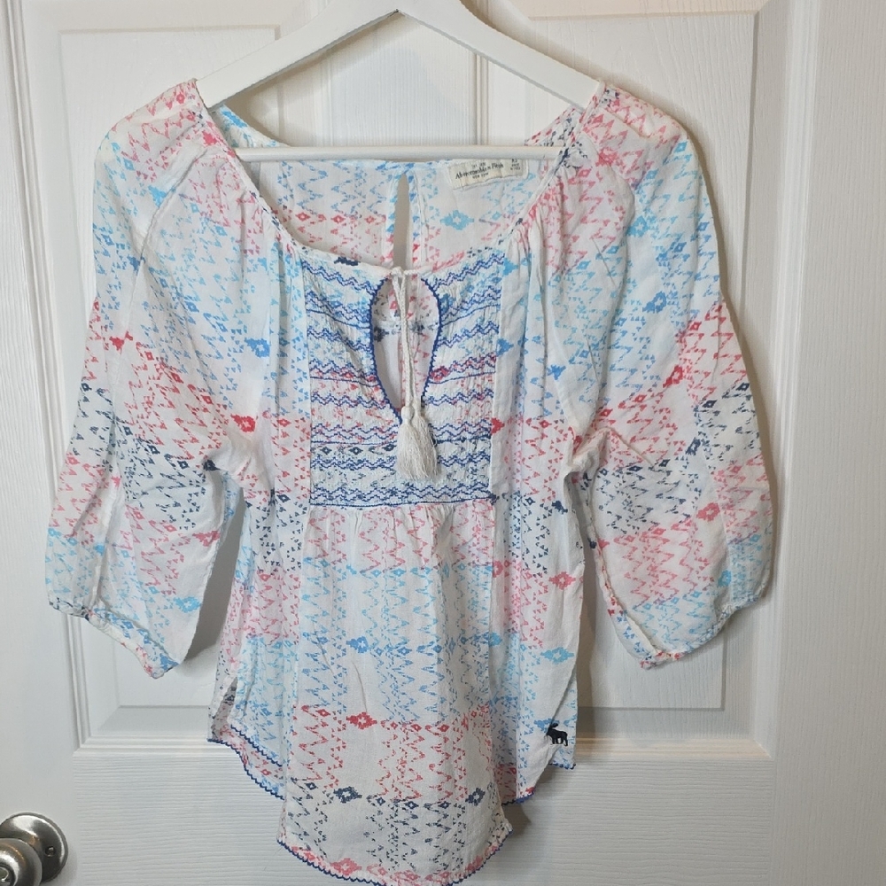 Abercrombie Lightweight Blue & Pink Peasant Top, Women's Size XS